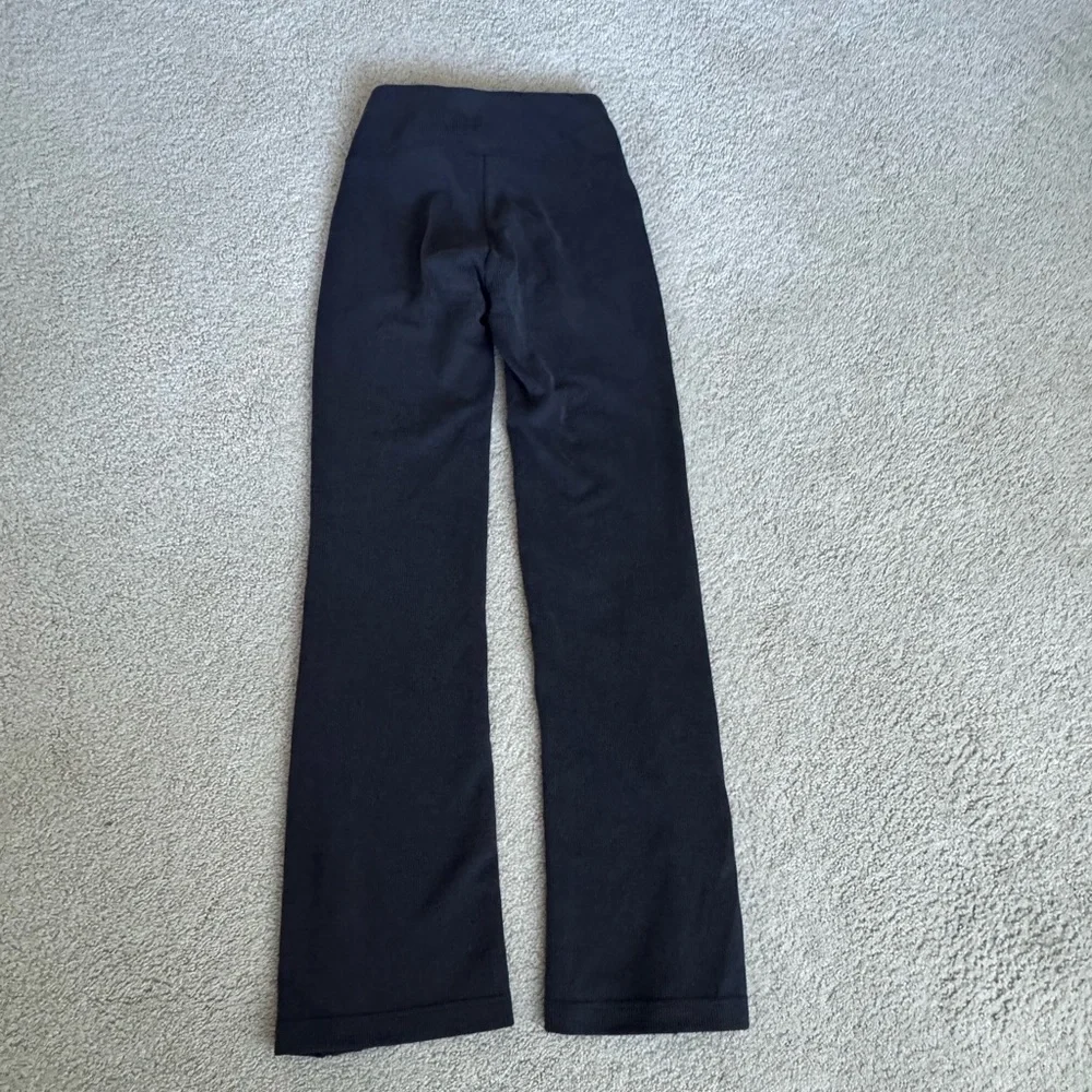 Lululemon - Softstreme Ribbed Zip Flare Pant - Picture 6 of 15